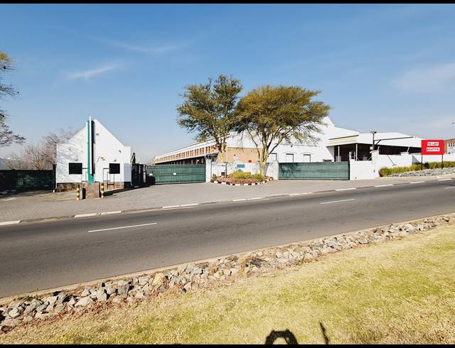 7,988M² WAREHOUSE TO LET IN RANDJESPARK